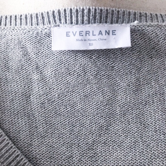 Everlane Gray Boxy Cropped Low V-neck Sweater XS - Picture 7 of 8
